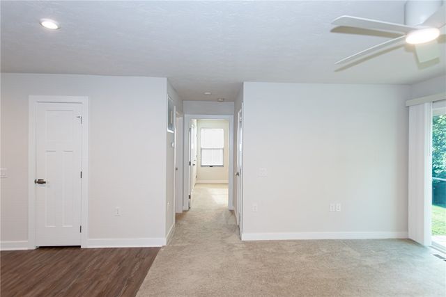 6639 Crystal Harbour Drive, Middletown, OH 45042