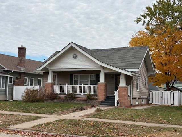 610 S Michigan Street, Prairie Du Chien, WI 53821