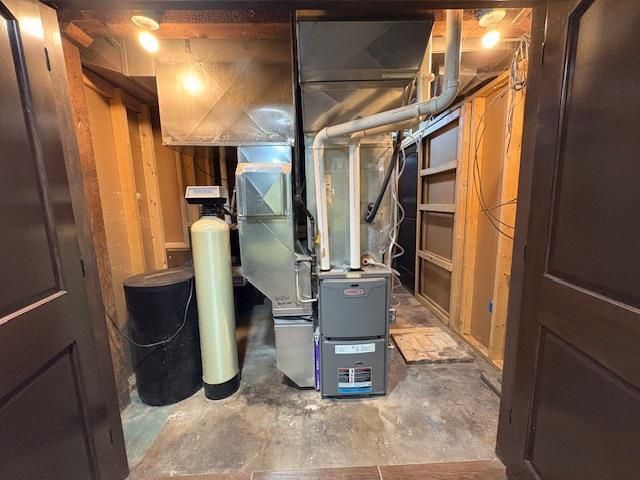 610 S Michigan Street, Prairie Du Chien, WI 53821