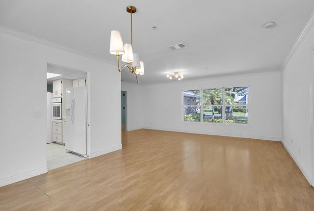 8888 SE Colony Street, Hobe Sound, FL 33455