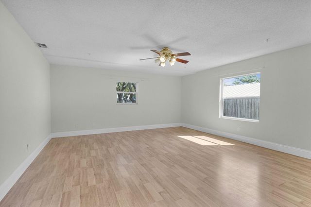 8888 SE Colony Street, Hobe Sound, FL 33455