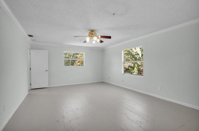 8888 SE Colony Street, Hobe Sound, FL 33455