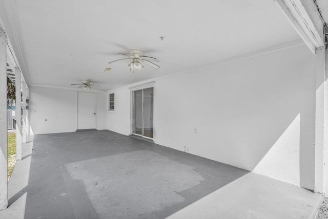 8888 SE Colony Street, Hobe Sound, FL 33455