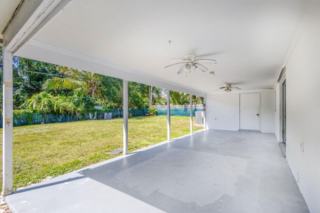 8888 SE Colony Street, Hobe Sound, FL 33455