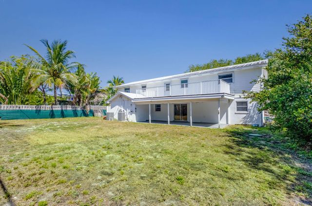 8888 SE Colony Street, Hobe Sound, FL 33455