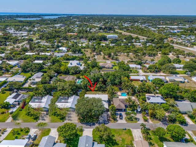 8888 SE Colony Street, Hobe Sound, FL 33455