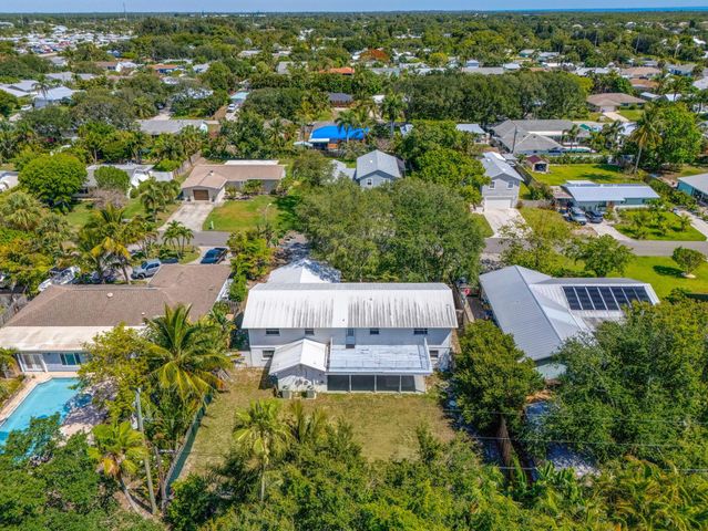 8888 SE Colony Street, Hobe Sound, FL 33455