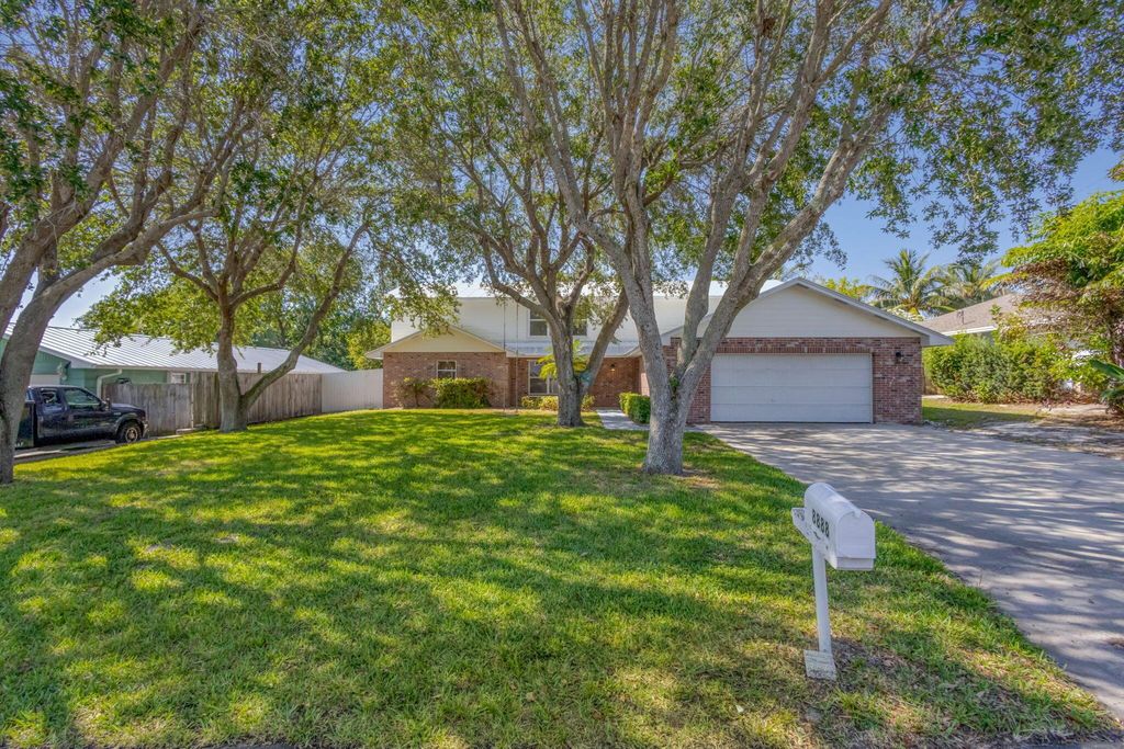 8888 SE Colony Street, Hobe Sound, FL 33455