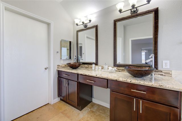 14802 Newton Falls Lane, Sugar Land, TX 77498