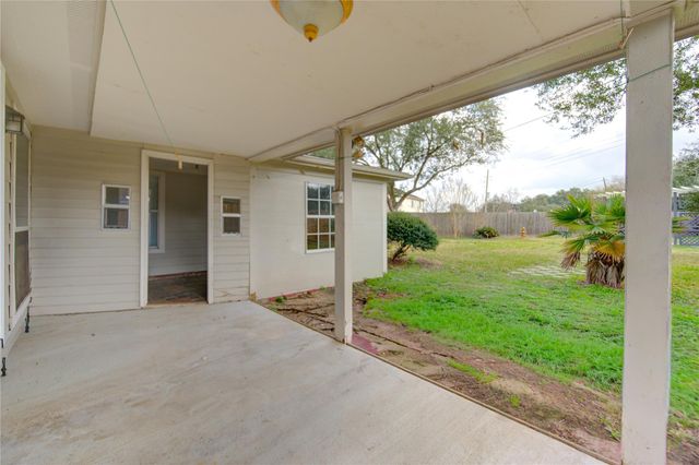 14802 Newton Falls Lane, Sugar Land, TX 77498