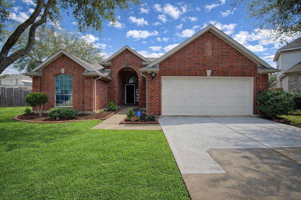 14802 Newton Falls Lane, Sugar Land, TX 77498