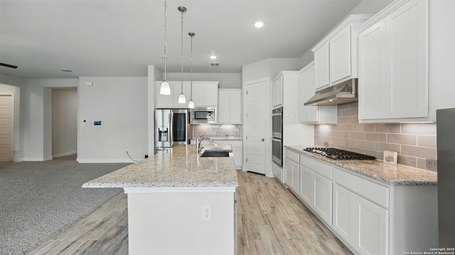 1606 Folk Victorian, New Braunfels, TX 78132