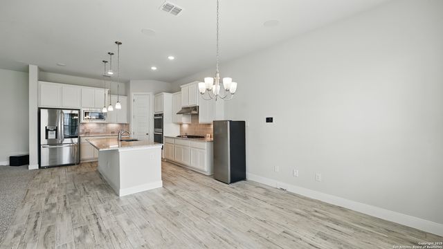 1606 Folk Victorian, New Braunfels, TX 78132