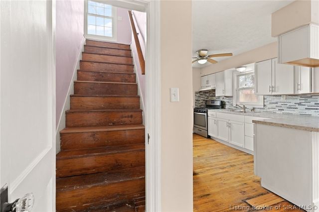 2109 Wood Avenue, New Albany, IN 47150