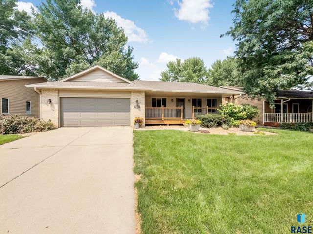 4801 S Kyle Ave, Sioux Falls, SD 57103