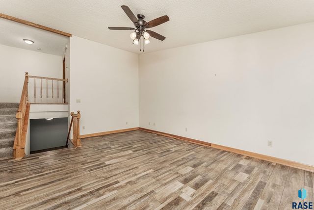 4801 S Kyle Ave, Sioux Falls, SD 57103
