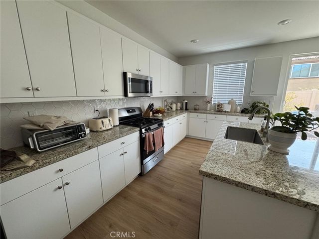 36612 Desert Tortoise Road, Murrieta, CA 92563
