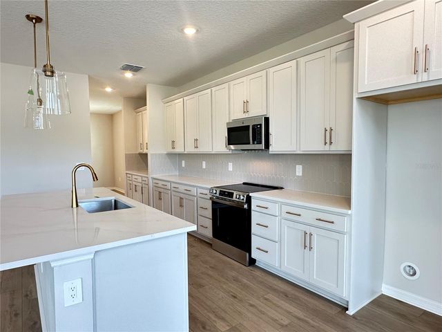 5948 FRESH FLORA DRIVE, Wimauma, FL 33598