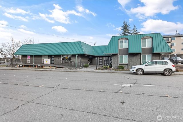 1200 Lakeway Drive, Bellingham, WA 98229