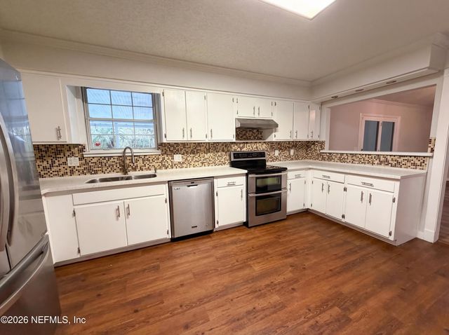 4141 SIDEWINDER Trail, Middleburg, FL 32068