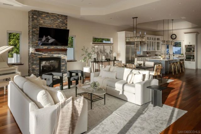 1092 Evergreen Street, San Diego, CA 92106