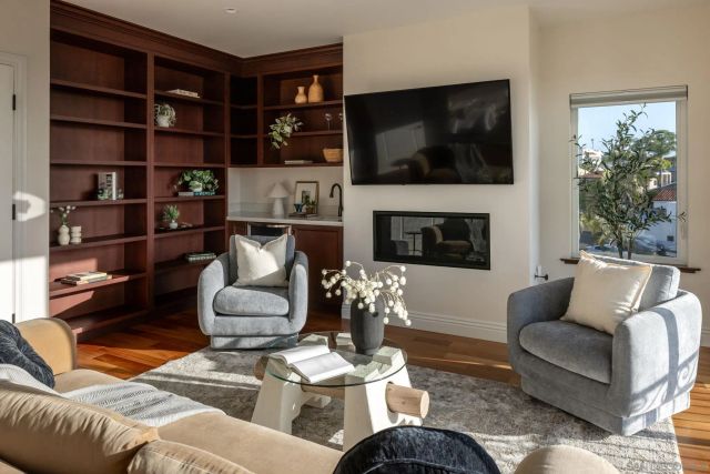 1092 Evergreen Street, San Diego, CA 92106