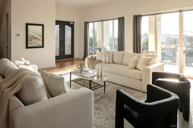 1092 Evergreen Street, San Diego, CA 92106