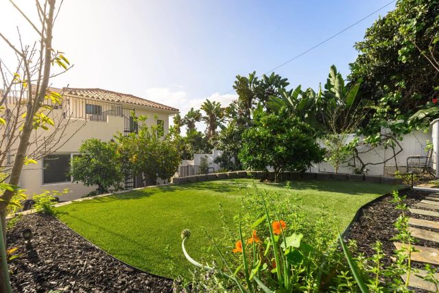 1092 Evergreen Street, San Diego, CA 92106