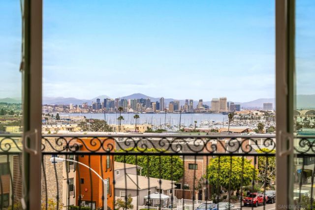 1092 Evergreen Street, San Diego, CA 92106