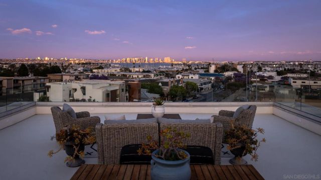 1092 Evergreen Street, San Diego, CA 92106