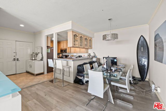 11535 Rochester Avenue 301, Los Angeles, CA 90025