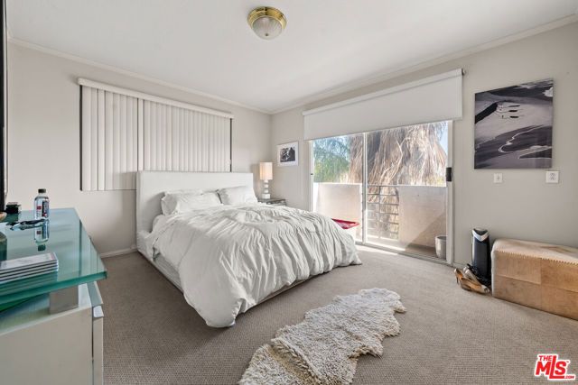 11535 Rochester Avenue 301, Los Angeles, CA 90025