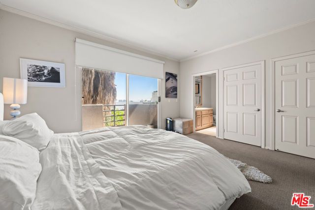 11535 Rochester Avenue 301, Los Angeles, CA 90025