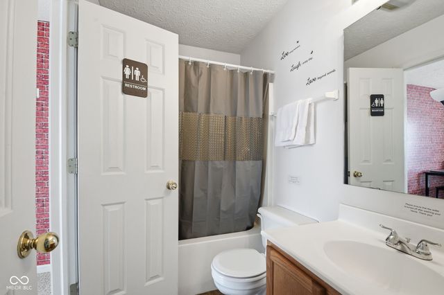 5787 Eden Village Drive, Indianapolis, IN 46254