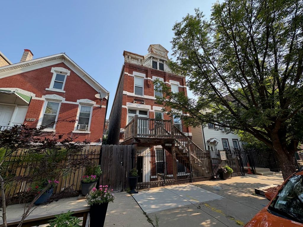 1518 W 17th Street, Chicago, IL 60608