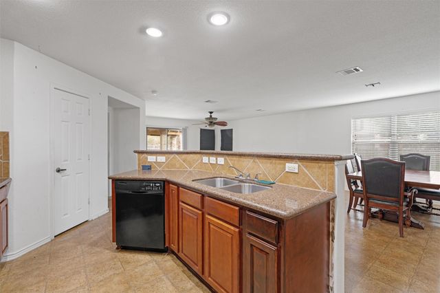 5700 Welsh WAY, Del Valle, TX 78617