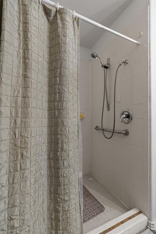 5700 Welsh WAY, Del Valle, TX 78617