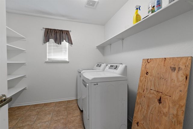 5700 Welsh WAY, Del Valle, TX 78617