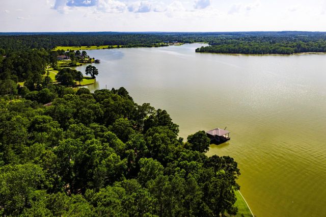 20312 St Andrews Circle, Huntsville, TX 77320