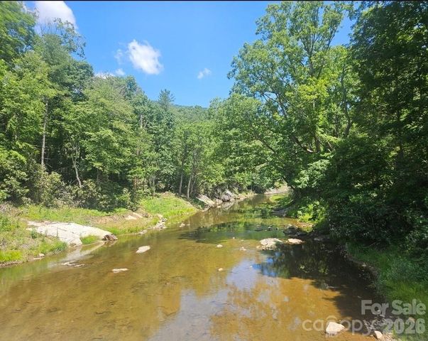 886 Hanging Rock Road, Spruce Pine, NC 28777