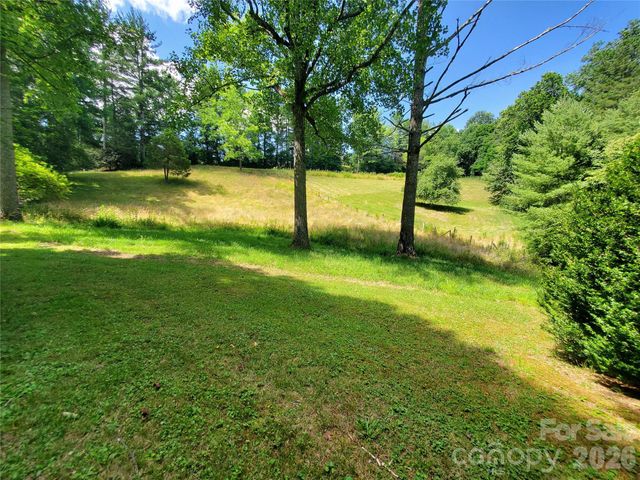 886 Hanging Rock Road, Spruce Pine, NC 28777