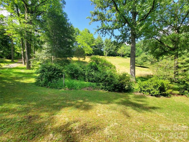 886 Hanging Rock Road, Spruce Pine, NC 28777