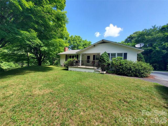886 Hanging Rock Road, Spruce Pine, NC 28777