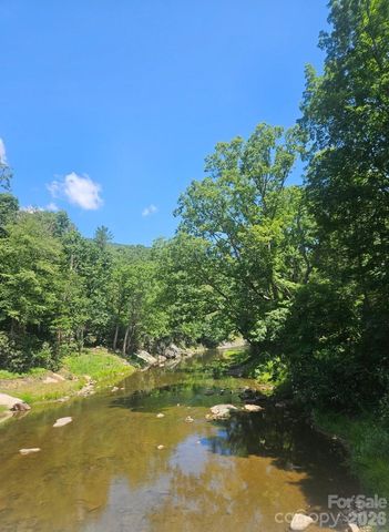 886 Hanging Rock Road, Spruce Pine, NC 28777