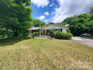 886 Hanging Rock Road, Spruce Pine, NC 28777