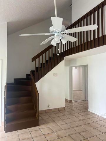 57 Peachtree Place, Boynton Beach, FL 33436