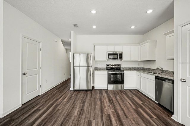 11898 SYLVIA STREET, Dade City, FL 33525