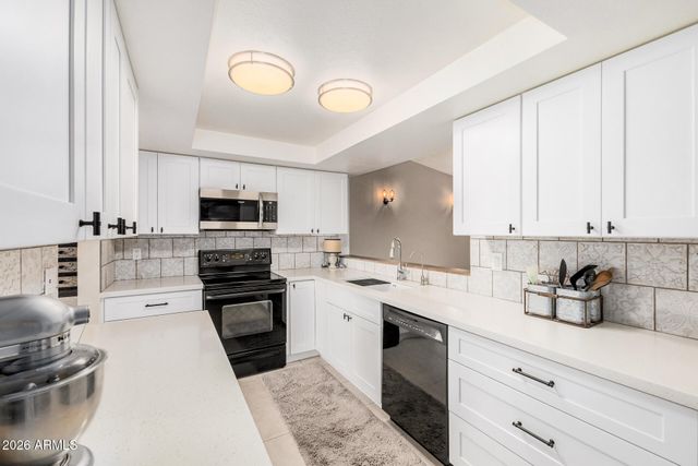 10765 E SAHUARO Drive, Scottsdale, AZ 85259