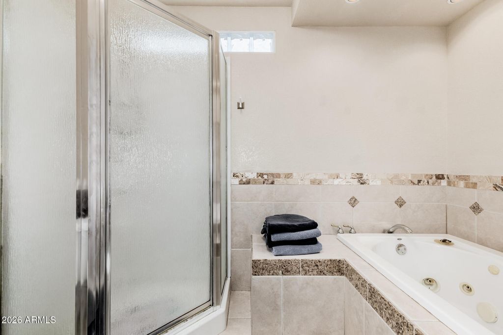 Image 20 of property listing at 10765 E SAHUARO Drive, Scottsdale, AZ 85259