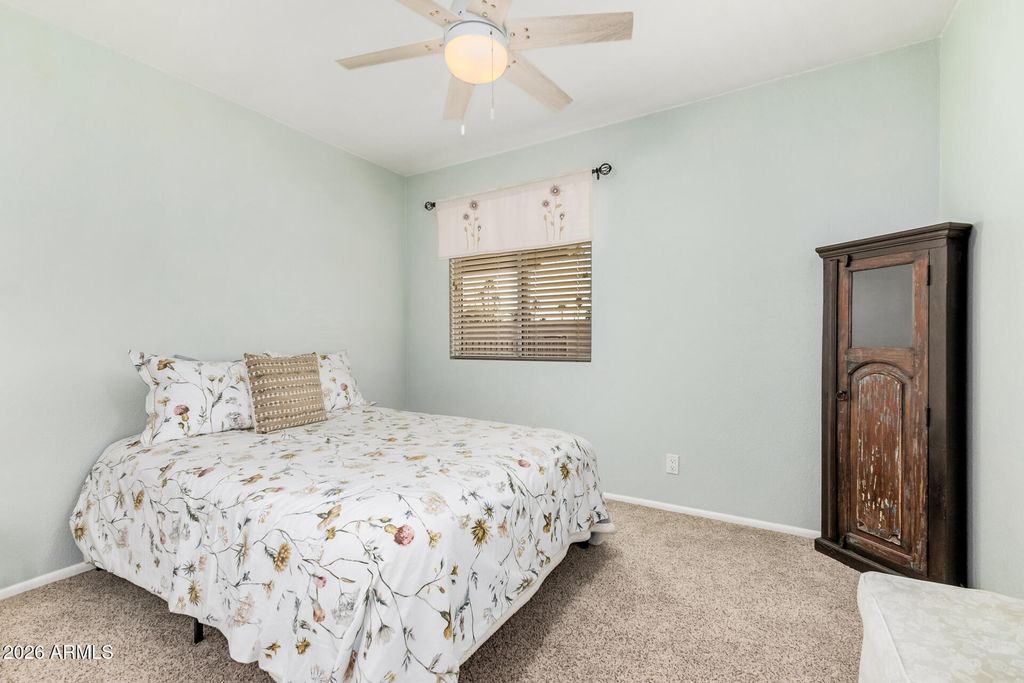 Image 23 of property listing at 10765 E SAHUARO Drive, Scottsdale, AZ 85259